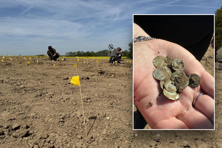 В Чехии женщина наткнулась на клад со средневековыми монетами