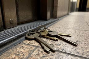 Юрист Капштык: Для борьбы с «квартирными рейдерами» нужен официальный договор аренды