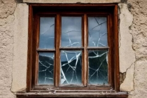 Власти Екатеринбурга выплатят материальную помощь пострадавшим при атаке беспилотника