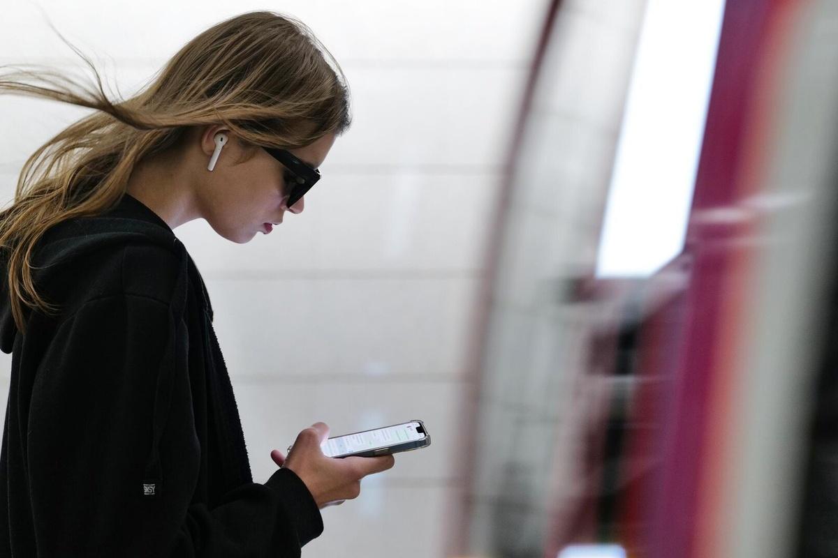 В Саратовской области утром 2 июня отключили мобильную связь