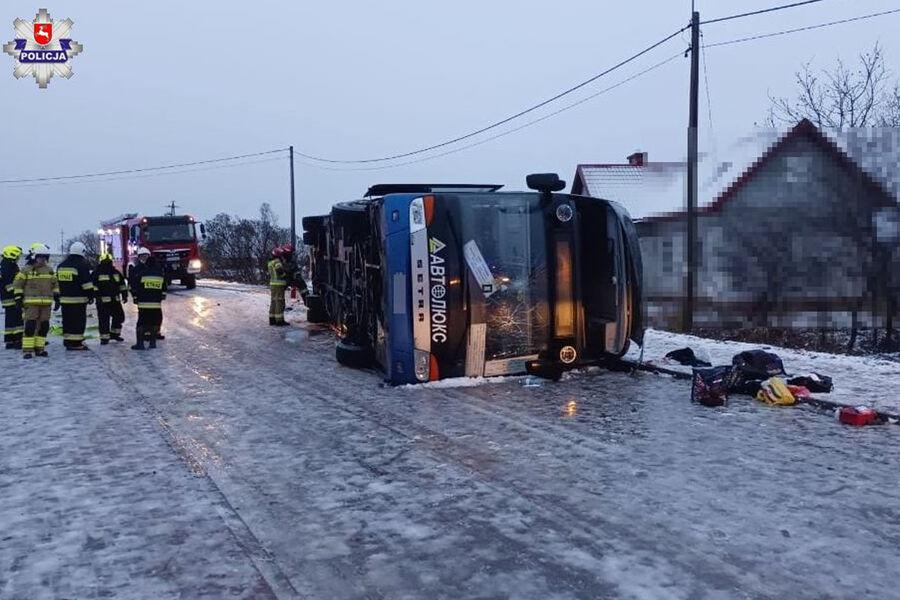 В Польше перевернулся украинский автобус