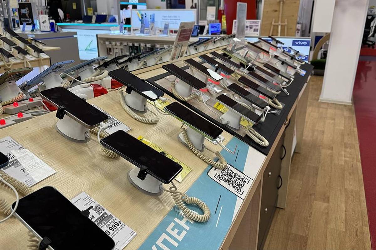 Россиянам рассказали о схемах обмана в салонах сотовой связи