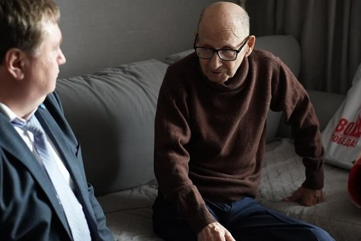 Глава Ульяновска Болдакин обсудил развитие города с ветераном блокады Ленинграда