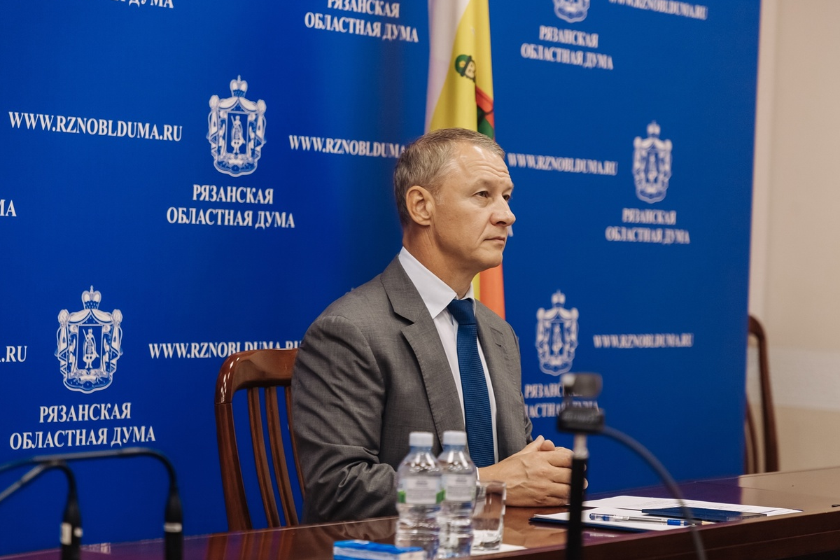 Председатель Рязанской Облдумы Аркадий Фомин: Региональную выплату для поступающих на контрактную службу увеличили до 1 млн рублей