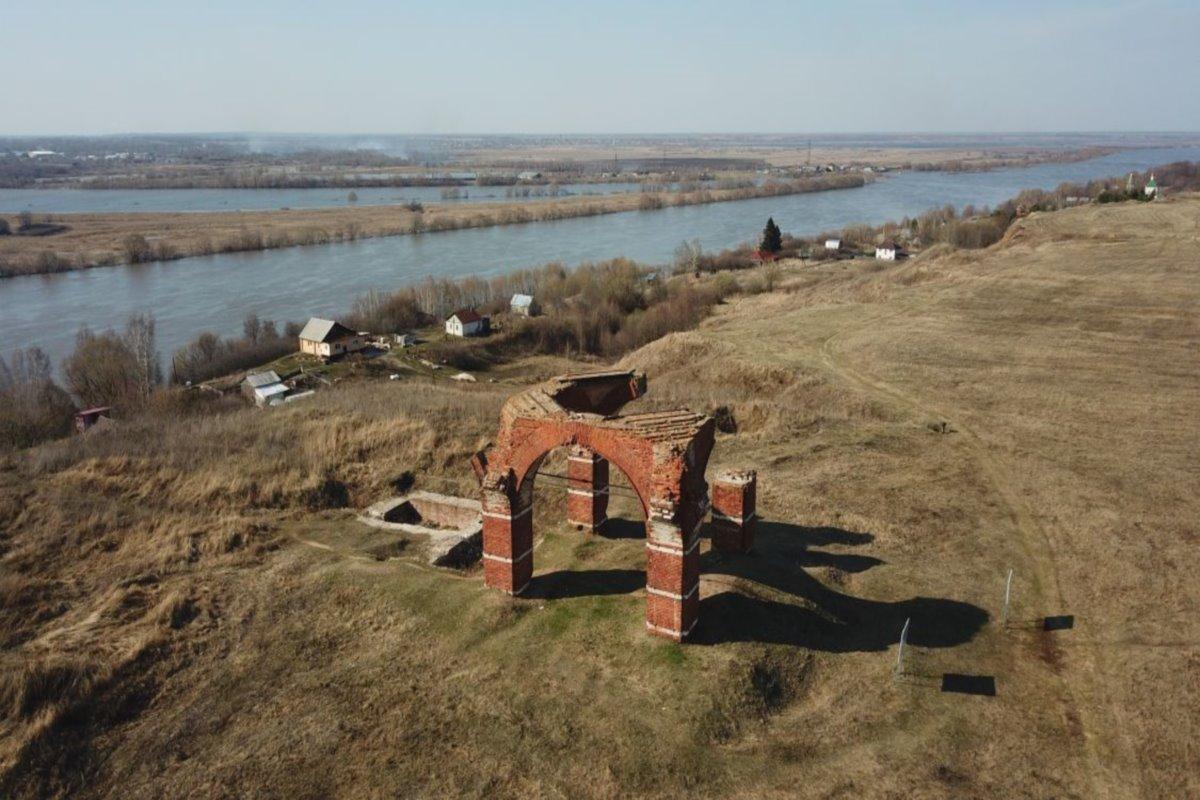 В Спасском районе Рязанской области восстановят фрагмент крепостной стены XII века