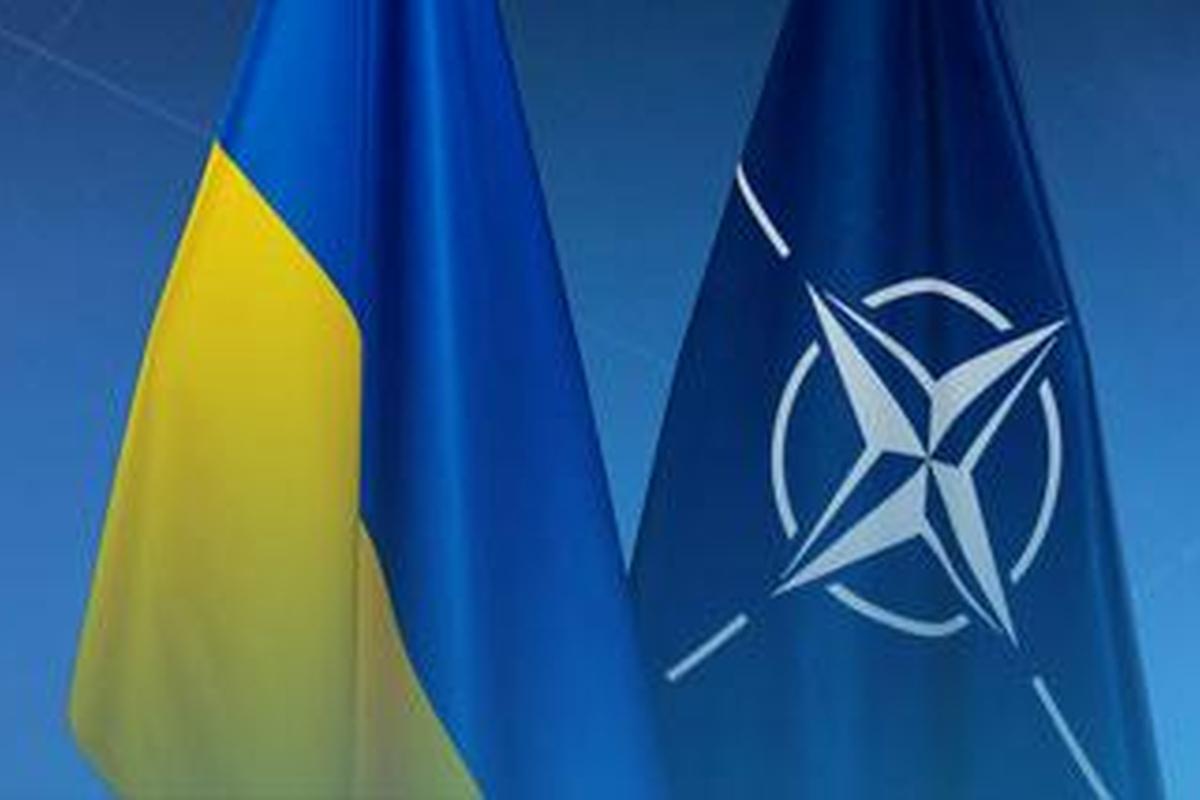 Экс-глава НАТО Ставридис рассказал о возможных гарантиях безопасности для Киева