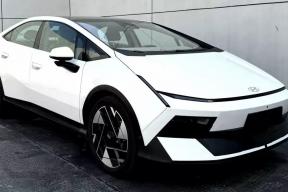 Дизайн как у Lamborghini, а мощность хуже, чем у Elantra: Hyundai Ioniq V разочаровал