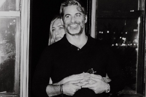 Дженнифер Энистон впервые появилась на публике с бойфрендом