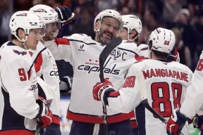 Надеюсь, оторвет ноги: Вратарь сборной Украины Захарченко прокомментировал рекорд Овечкина