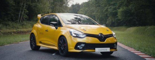 Опубликованы официальные тизеры Renault Clio RS 16