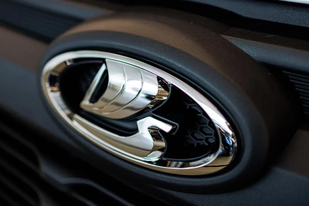 «АвтоВАЗ» планирует зарегистрировать новый товарный знак в России