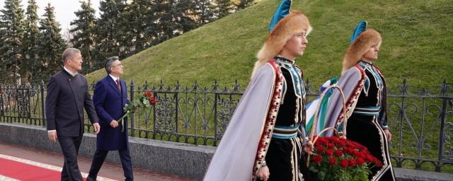 Глава Башкирии Радий Хабиров поздравил жителей с Днем Республики