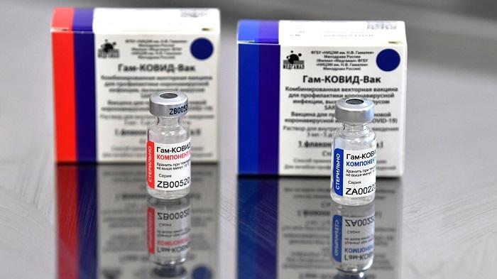 Защита от ковида: зачем в России запускают обновленные вакцины против коронавируса