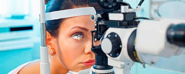В Петербурге отмечается повышенный спрос на услуги офтальмологов