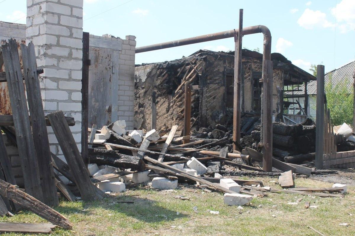 В ЛНР при обстреле украинской армии пострадали четыре человека