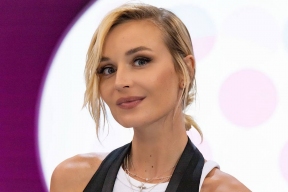 «Мам, ты как старушка!»: дочь Полины Гагариной высмеяла увлечение певицы скандинавской ходьбой