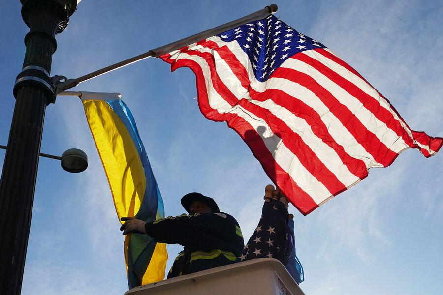 Ведущий Карлсон заявил о способности России победить не только Украину, но и США