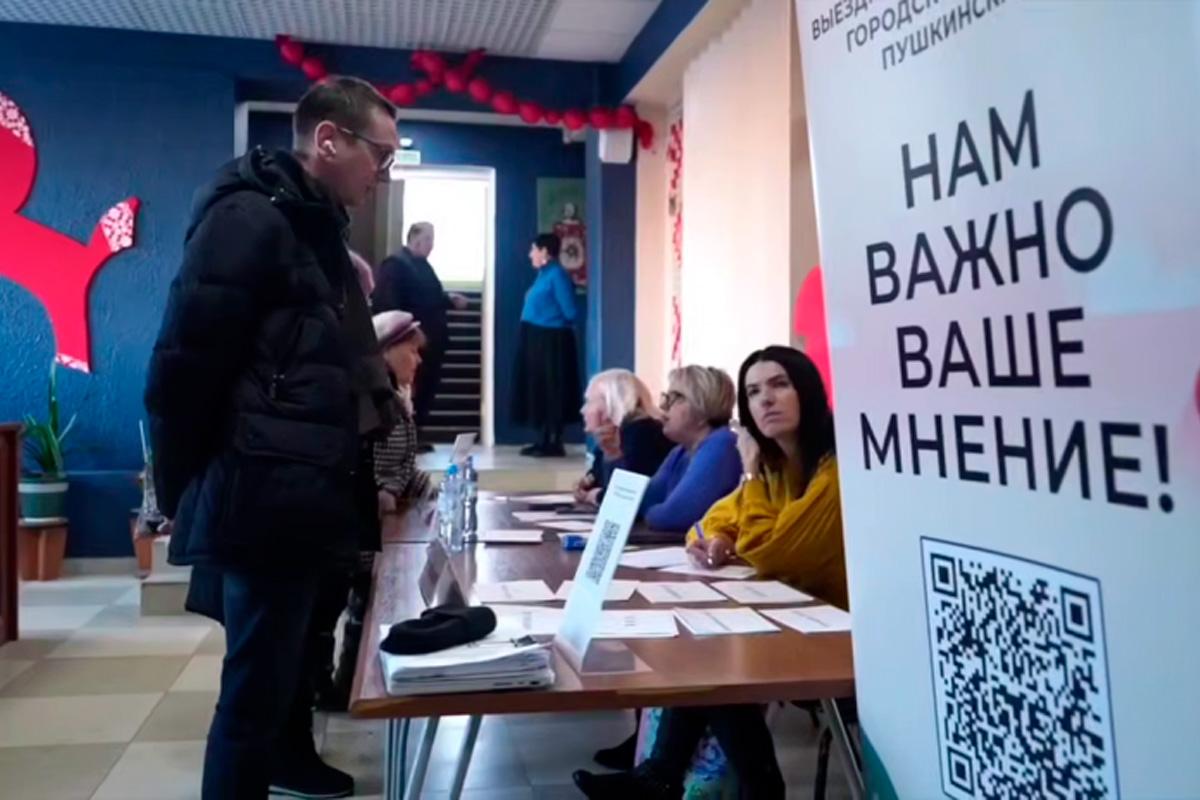 В селе Ельдигино Городского округа Пушкинский провели прием жителей в рамках «выездной Администрации»