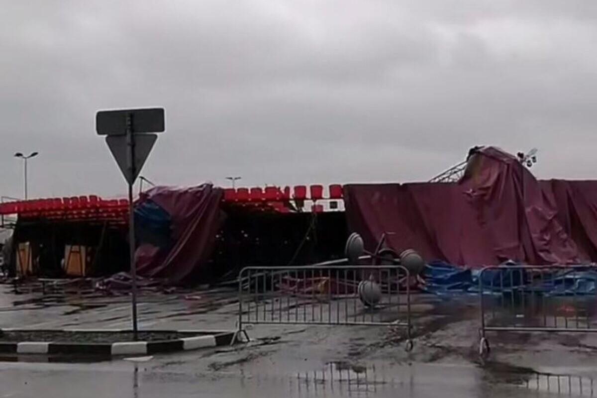 Купол цирка-шапито обрушился из-за ливня и ветра в Волгограде