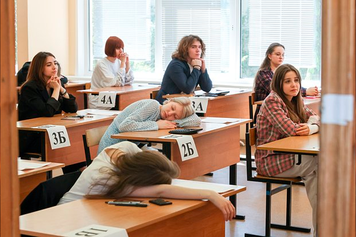 Эксперт прокомментировал скандал с досмотром учеников «до трусов» на ЕГЭ в Воронеже