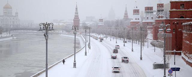 В Москве прогнозируют прохладную и снежную погоду к Новому году
