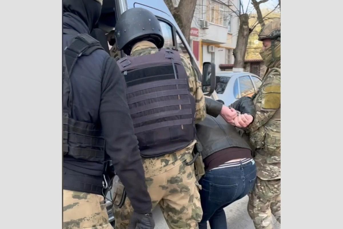 Житель Крыма отправился на 18 лет в колонию за госизмену