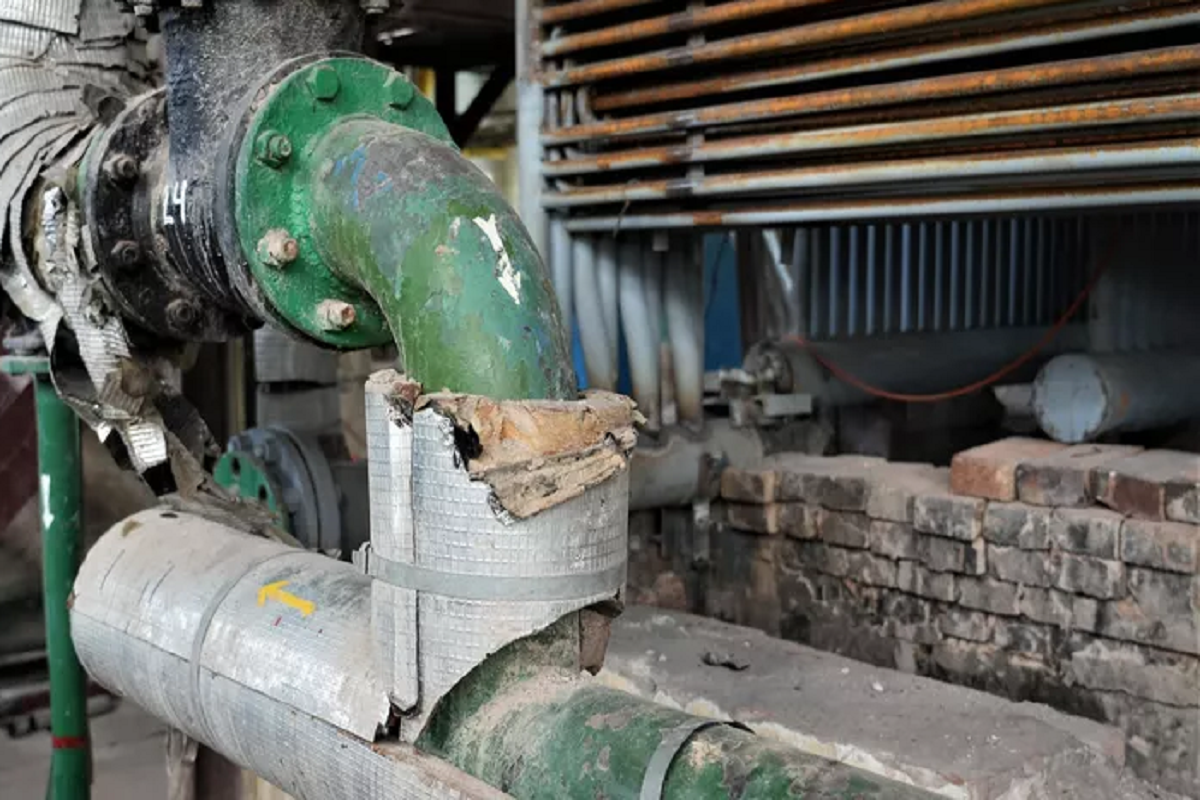 В двух городах Иркутской области устранили коммунальные аварии