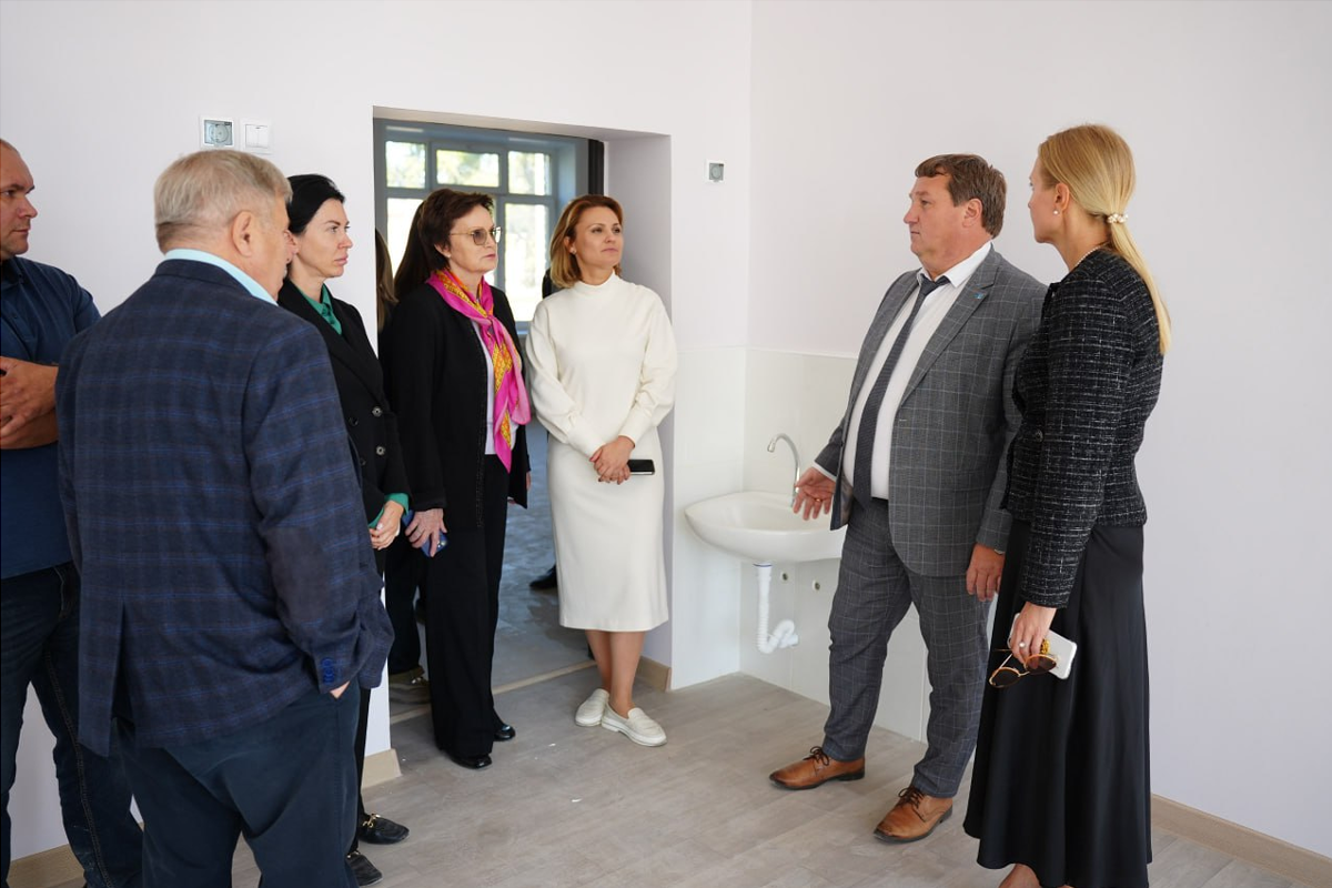 Роботехника, секции и научные лекции: глава Ульяновска Александр Болдакин рассказал, как обновится лицей №11 после капремонта