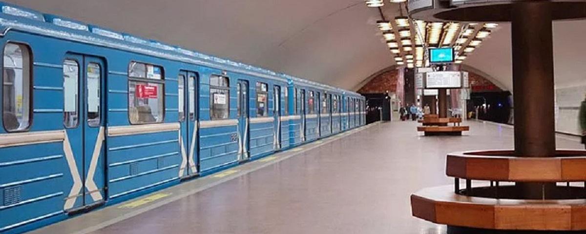 Режим работы станций метро в новогоднюю ночь обнародовали в Новосибирске