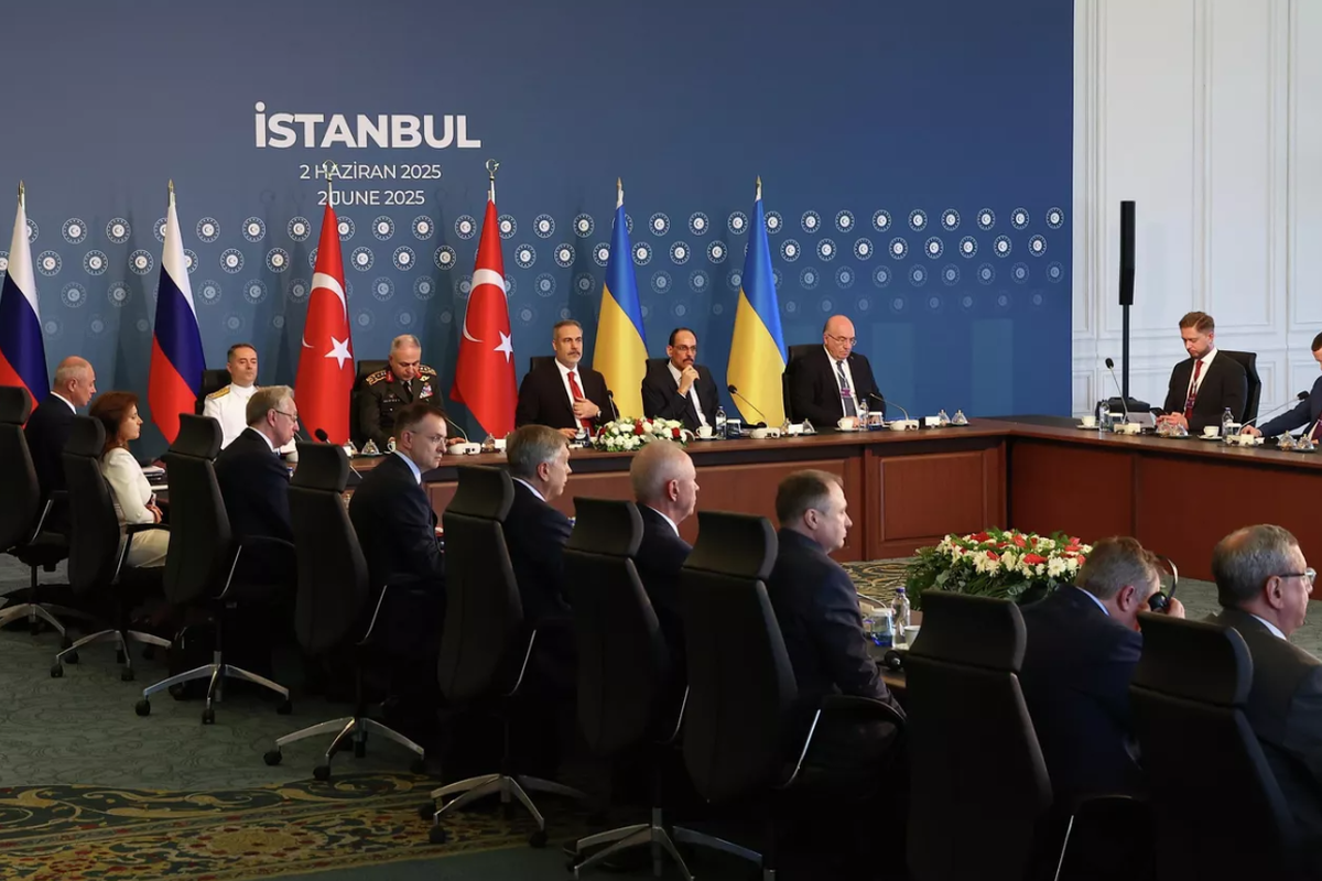 Политолог рассказал о целях России на переговорах с Украиной