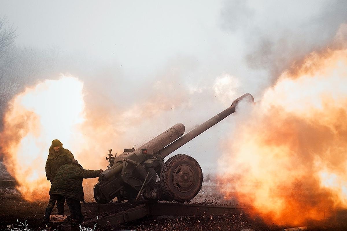 Украинские военные обстреляли железнодорожную станцию под Курском