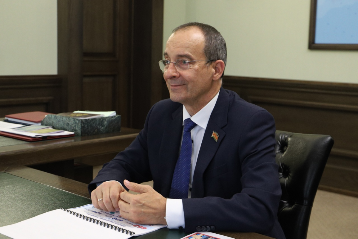 Юрий Бурлачко провел встречу с руководителем крайизбиркома