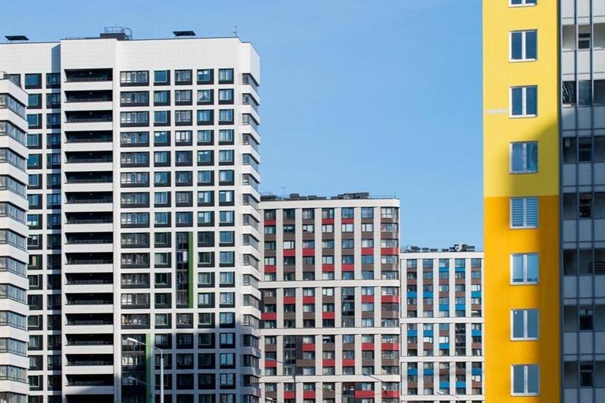 В Петербурге хотят закупать квартиры для сирот и других льготников почти по себестоимости