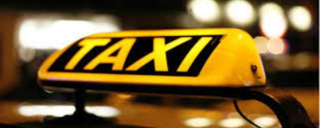 В Москве водитель такси ограбил режиссера Театра.doc