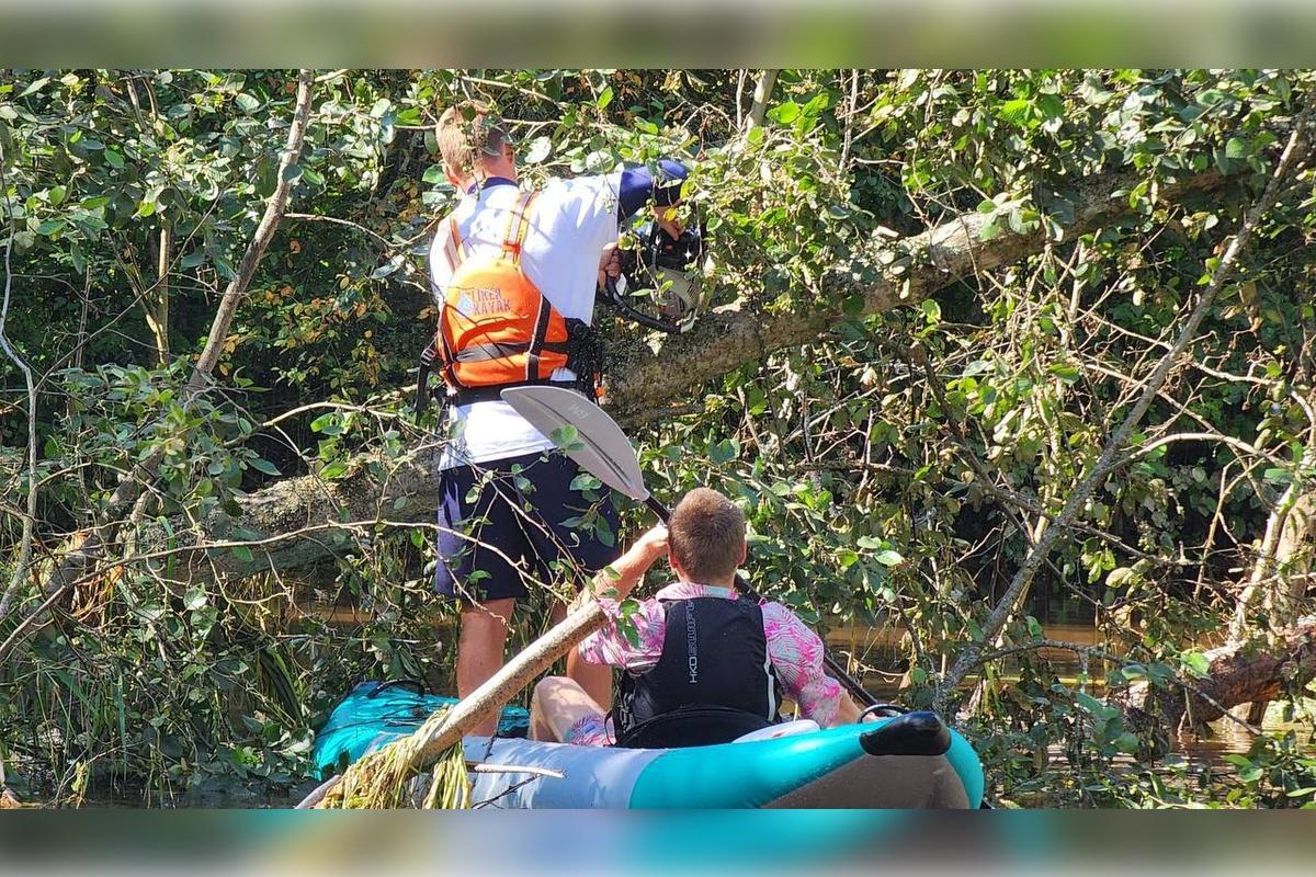В Рузском муниципальном округе в рамках акции «Вода России» очистили берег реки Вейна