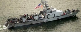 Патрульный корабль США открыл предупредительный огонь по иранским судам