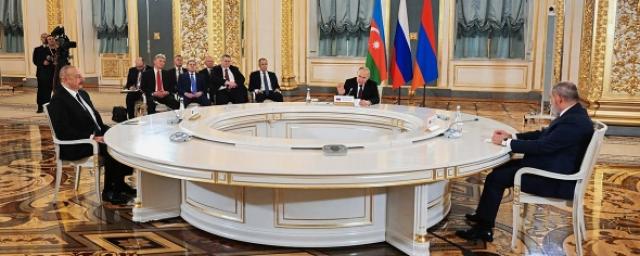 Пашинян и Алиев устроили перепалку на саммите ЕАЭС из-за термина «зангезурский коридор»