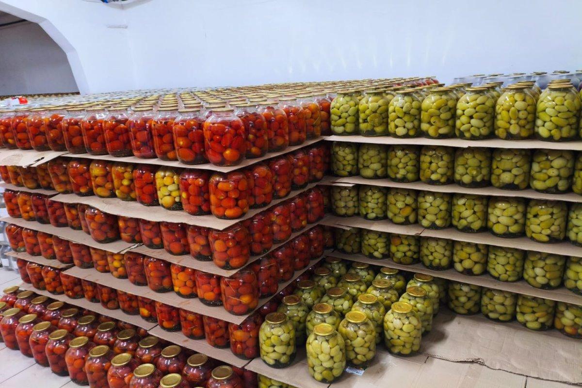 Заключенные колонии-поселения Оренбуржья обеспечивают консервированными овощами ИК региона