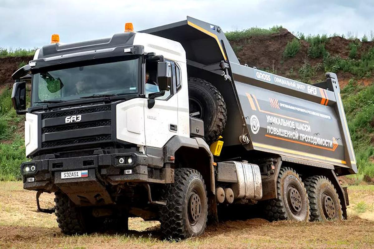 В Петербурге началось серийное производство грузовиков БАЗ