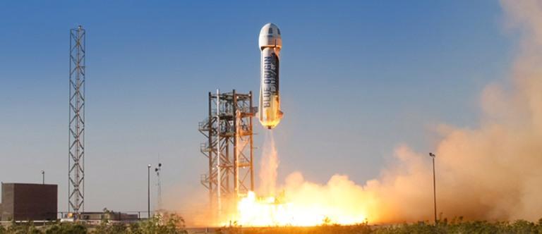 Blue Origin назвал дату старта корабля с космическими туристами