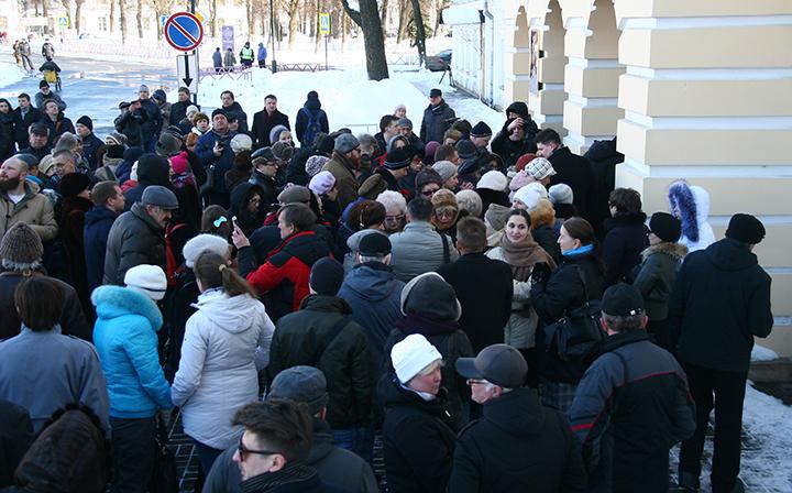 В Ярославле на доме Бориса Немцова открыли мемориальную доску