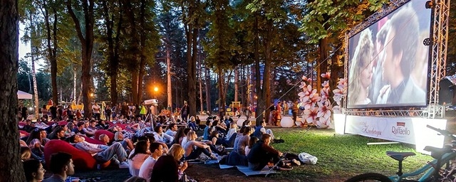 В городских парках Нижнего Новгорода будут показывать фильмы под открытым небом