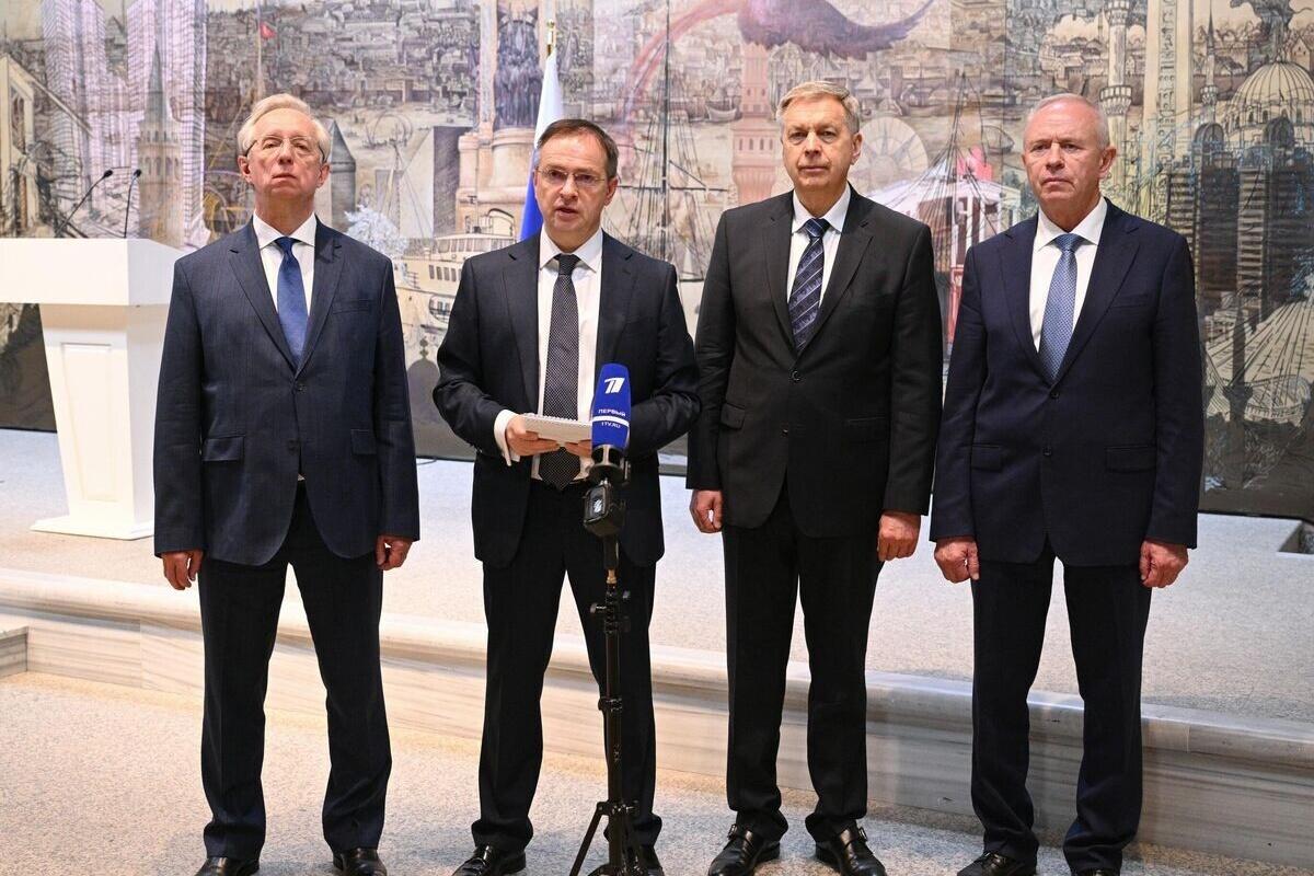 Киев просит прямых переговоров Путина и Зеленского