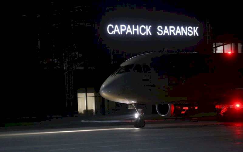 Рейс Саранск-Санкт-Петербург задержали из-за технической неисправности