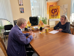 Депутат Думы Астраханской области Мария Лиджиева в ходе личного приема взяла на контроль обращения по выплатам участникам СВО и аварийному жилью