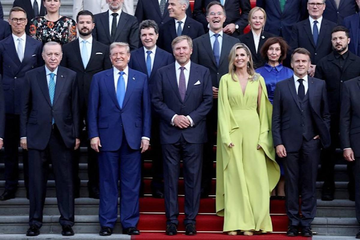 В Гааге в попытке избежать конфликта «рассадили» Зеленского и Трампа