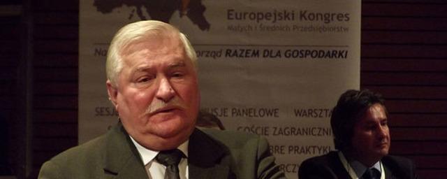 Валенса осудил Польшу за отказ пригласить Путина на годовщину ВОВ