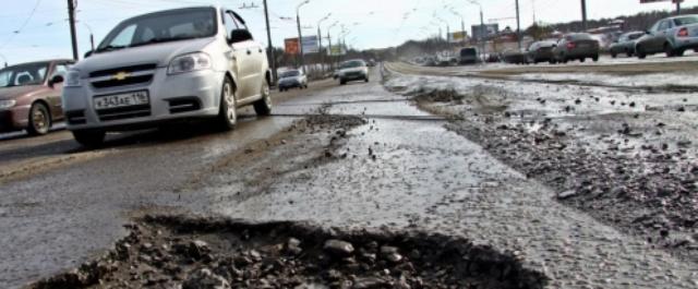 Жители Омска собираются устроить автопробег по плохим дорогам