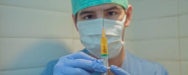 Брянские педагоги возмутились из-за принуждения к вакцинации от коронавируса