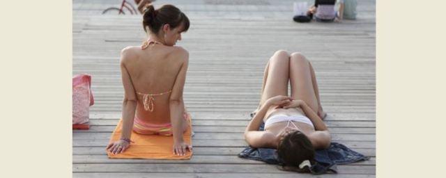 В Черногории хотят штрафовать отдыхающих за голый торс и купальники